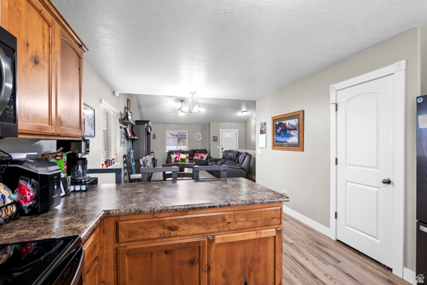 WINEGAR ESTATES - Residential