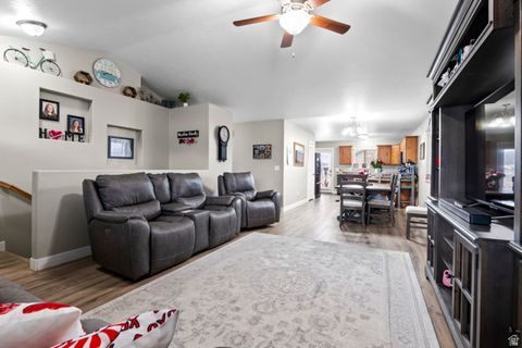 Tiny photo for 1338 S 1050 W, Payson, UT 84651 (MLS # 2138272)