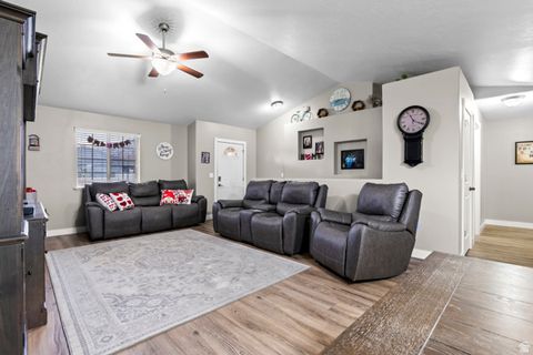 Tiny photo for 1338 S 1050 W, Payson, UT 84651 (MLS # 2138272)