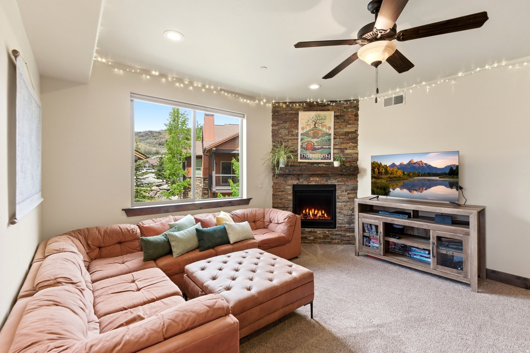 BLACK ROCK RIDGE - Residential