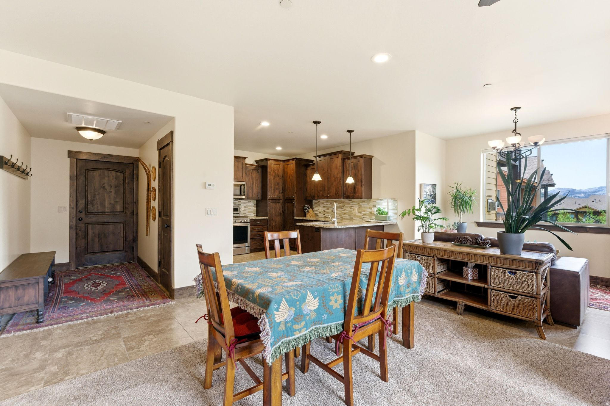 BLACK ROCK RIDGE - Residential