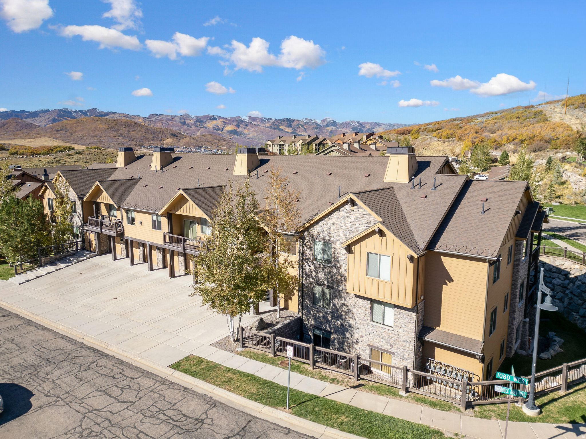 BLACK ROCK RIDGE - Residential