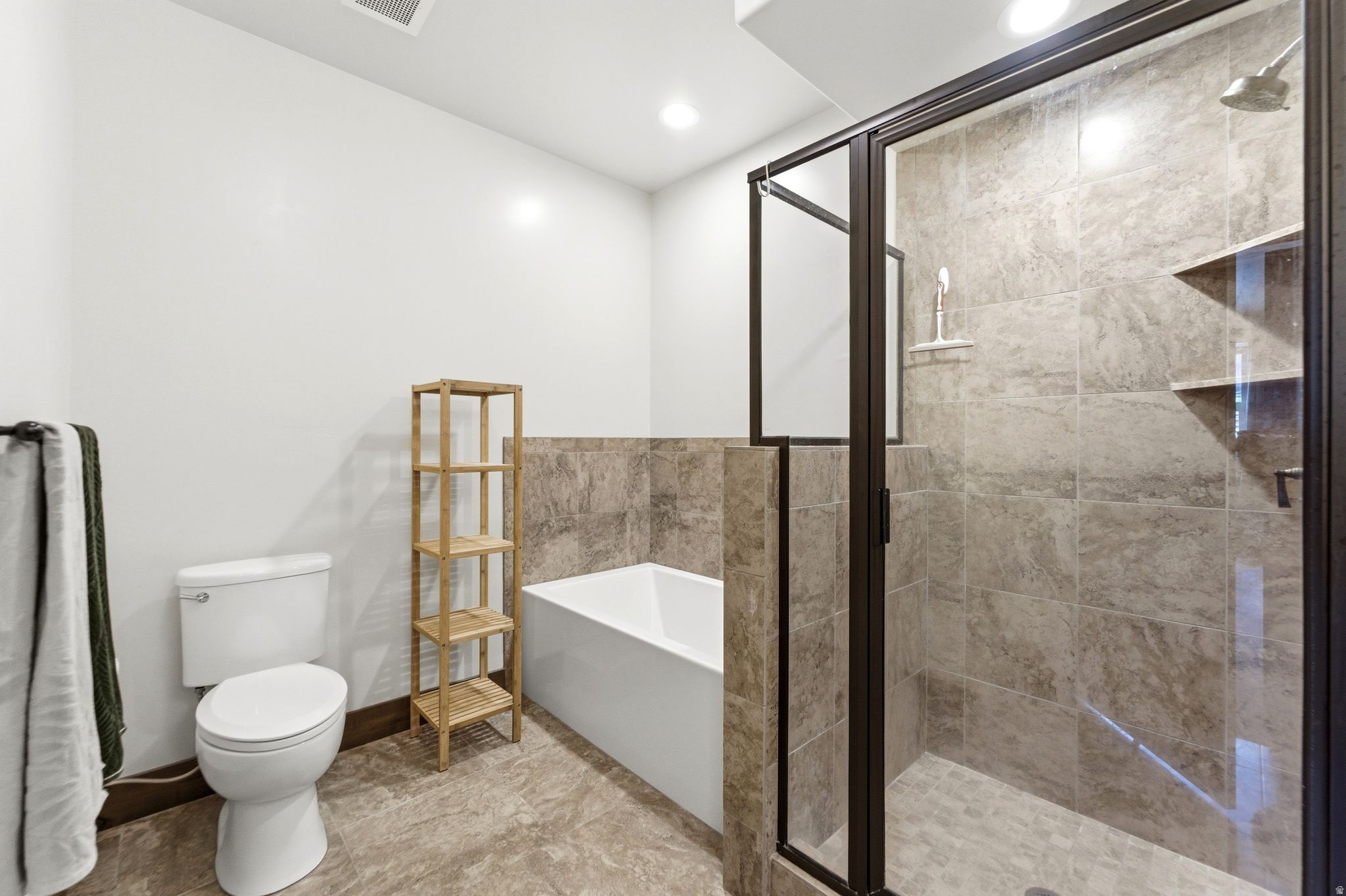 BLACK ROCK RIDGE - Residential