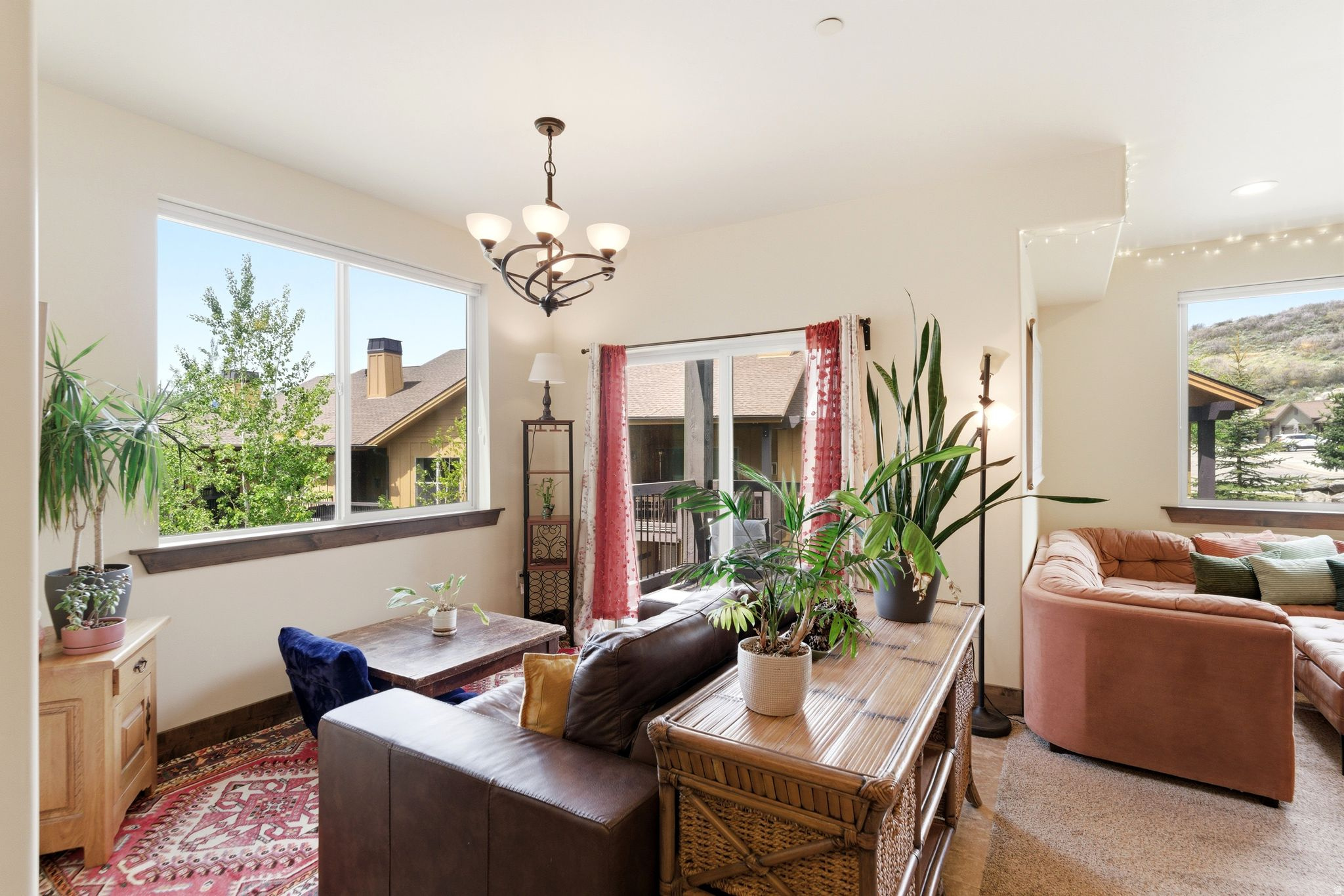 BLACK ROCK RIDGE - Residential