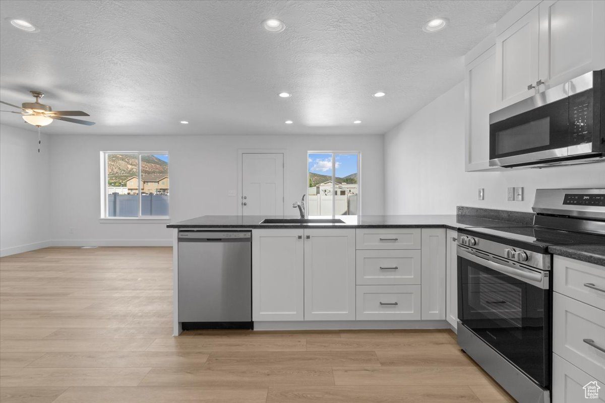 LOVELESS ESTATES - Residential