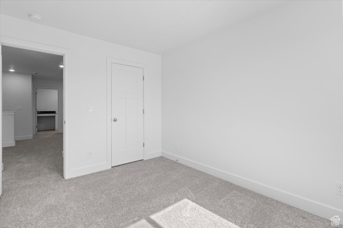 LOVELESS ESTATES - Residential