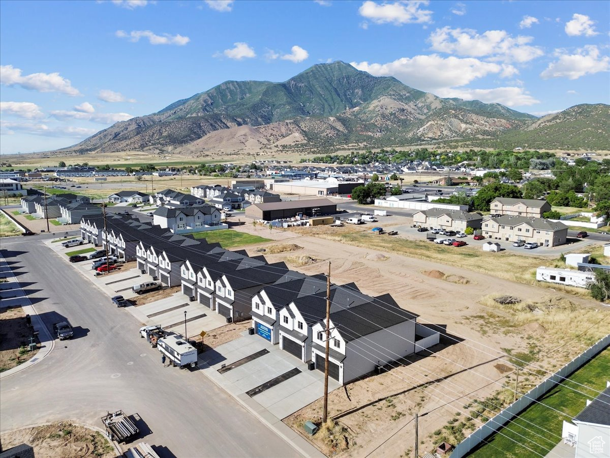 LOVELESS ESTATES - Residential