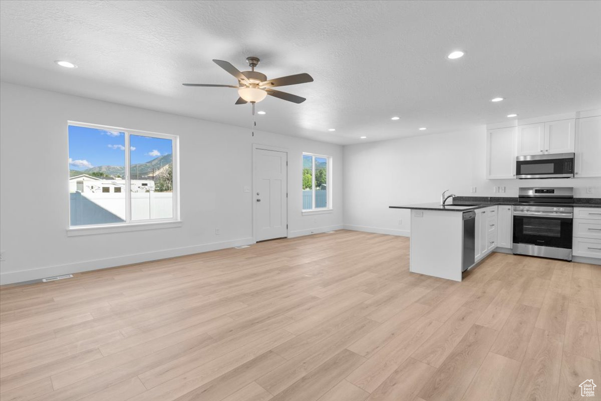 LOVELESS ESTATES - Residential