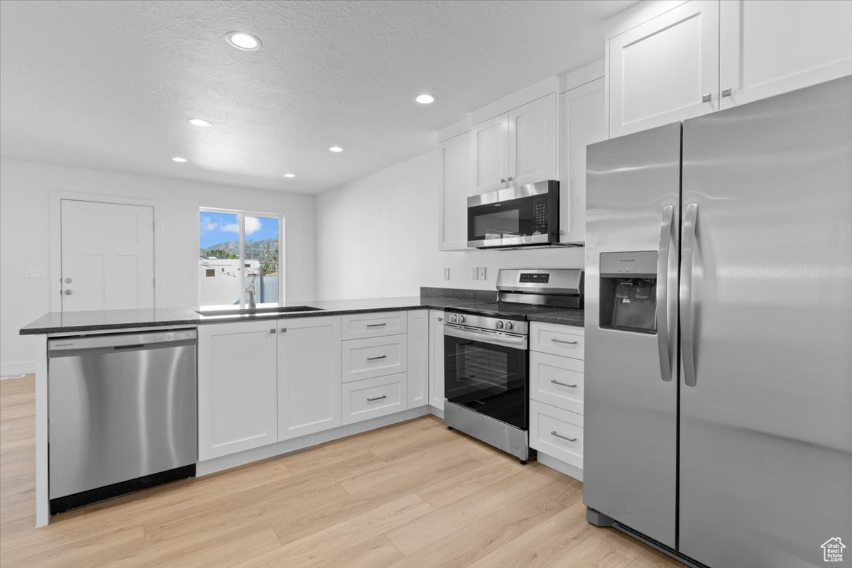 LOVELESS ESTATES - Residential