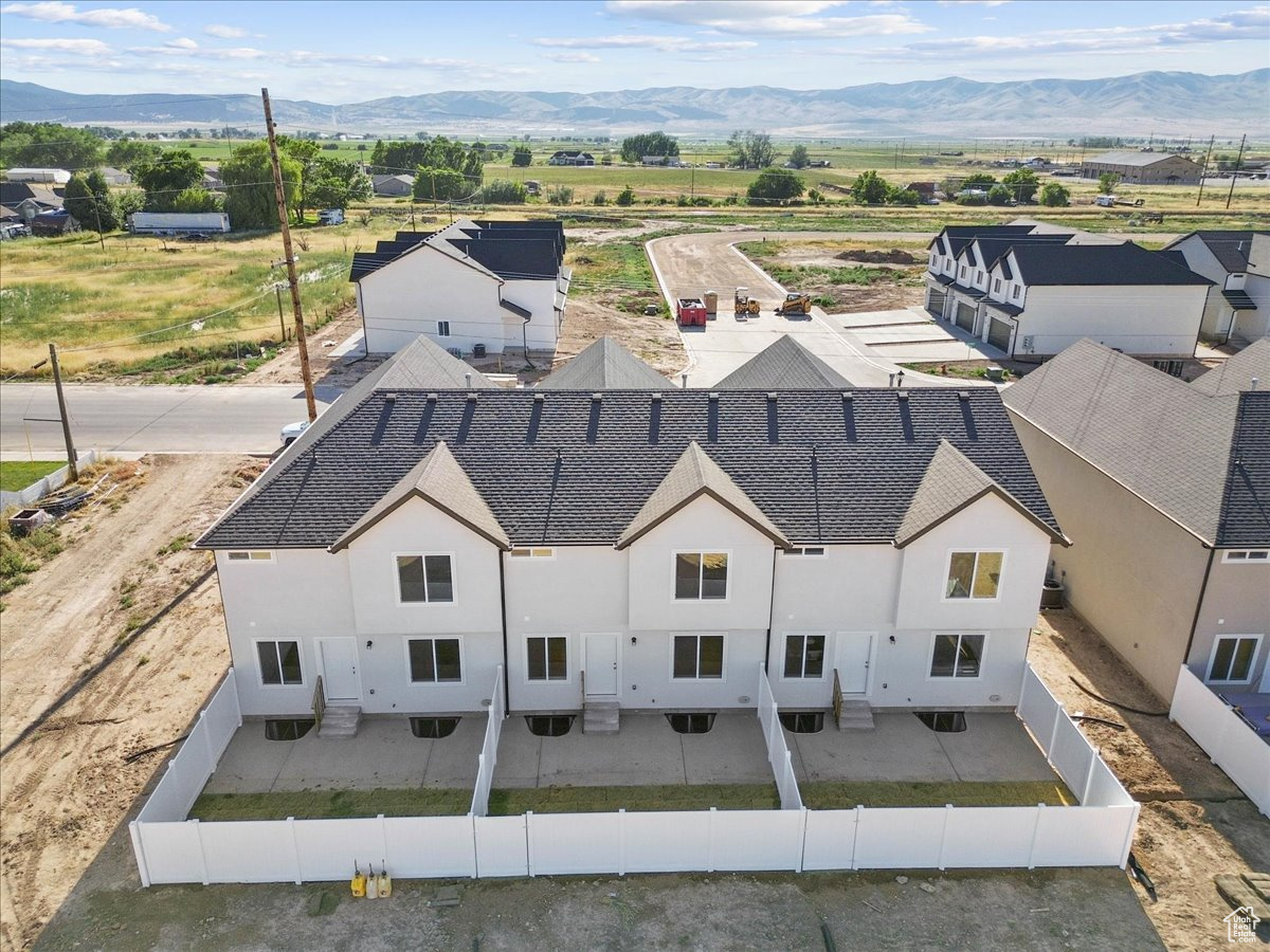LOVELESS ESTATES - Residential