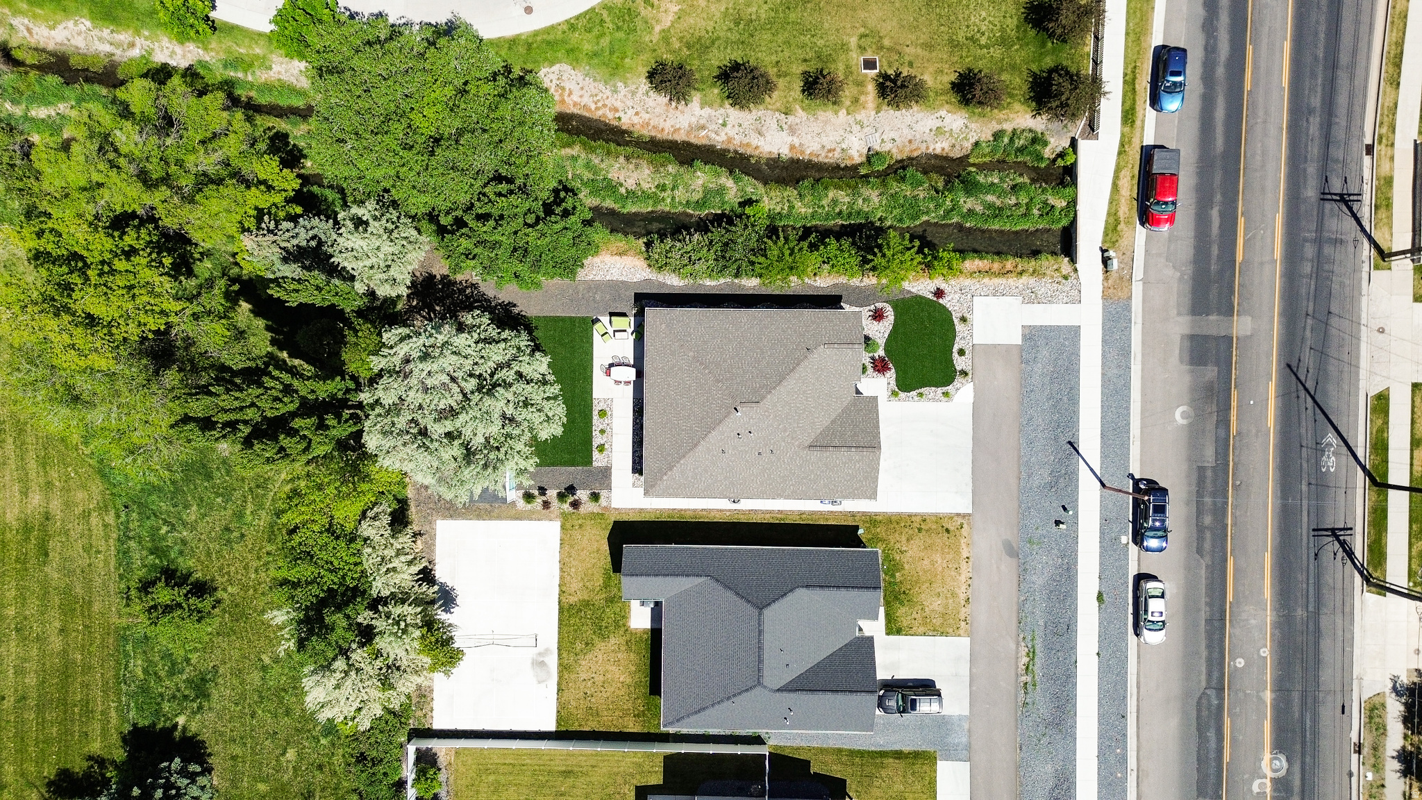 CB ROBBINS - Residential