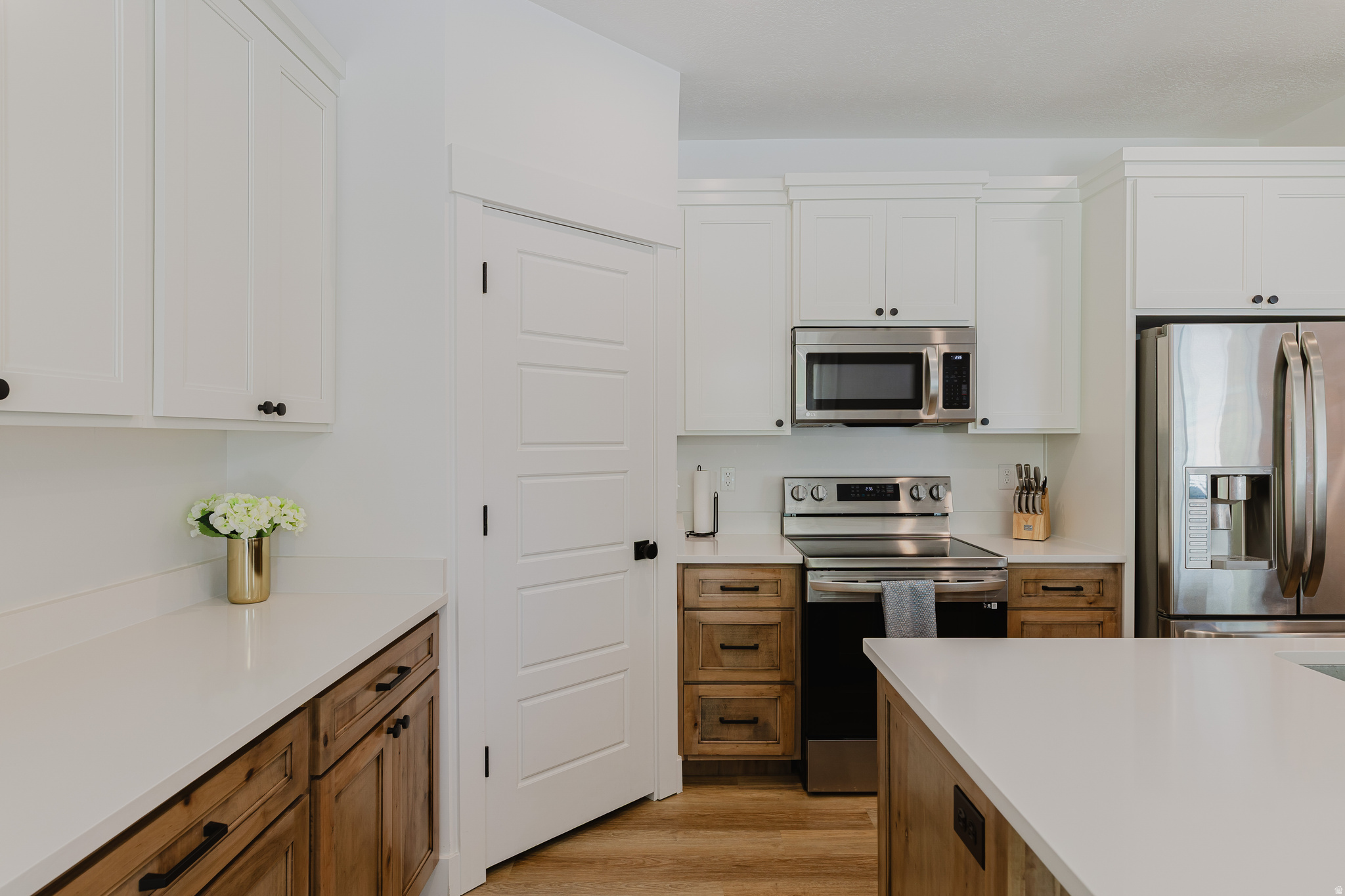 CB ROBBINS - Residential