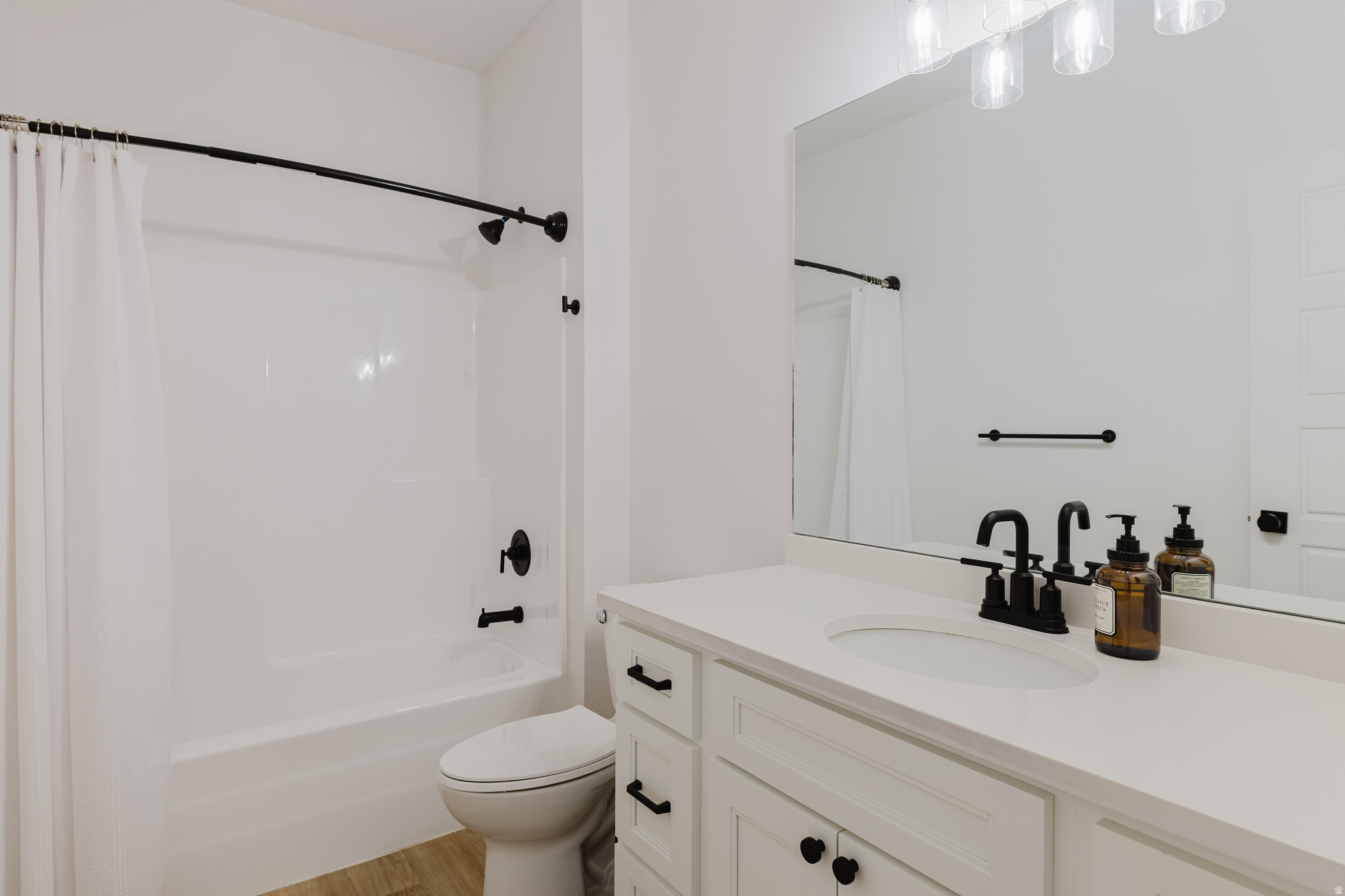 CB ROBBINS - Residential