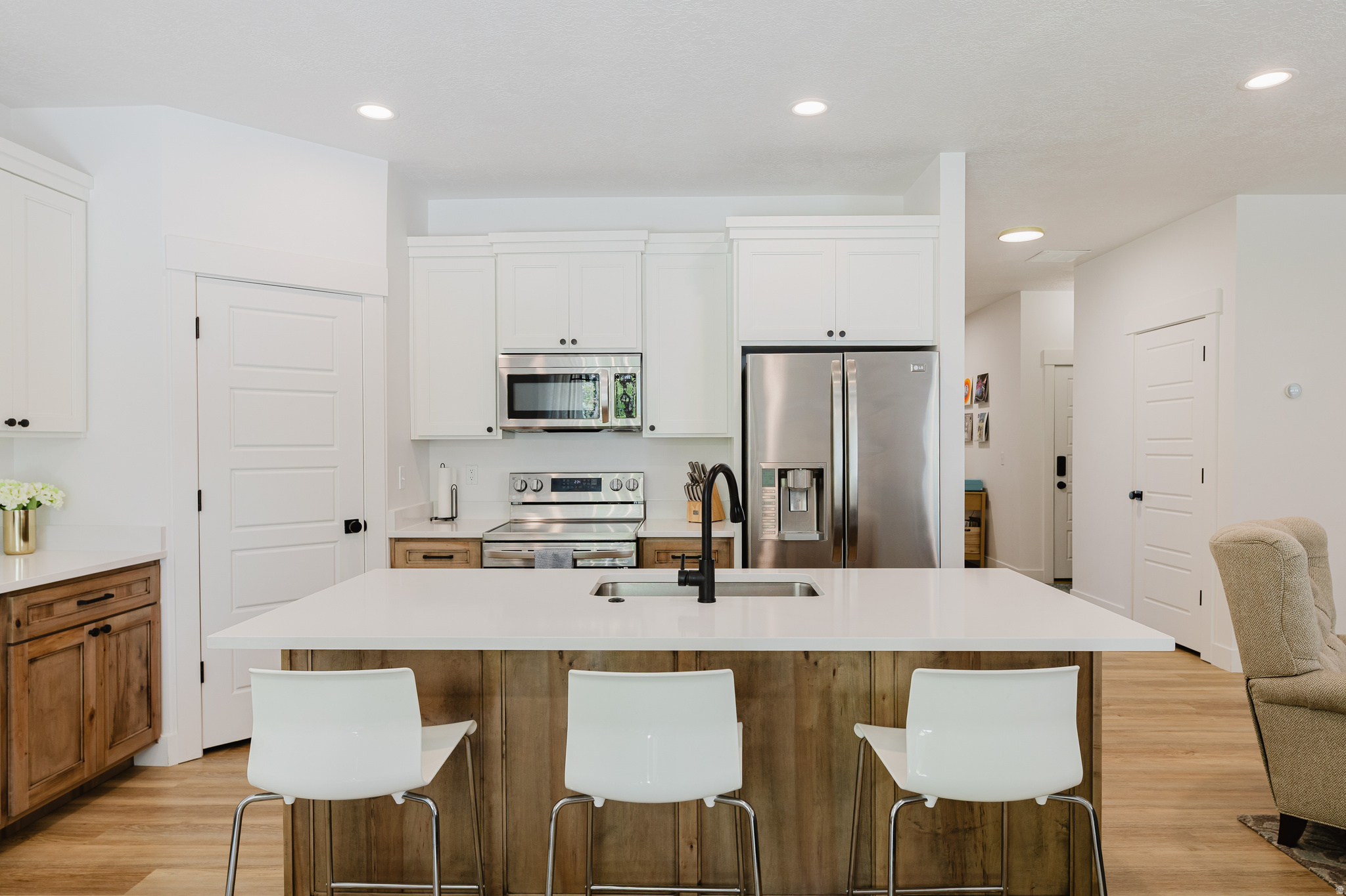 CB ROBBINS - Residential