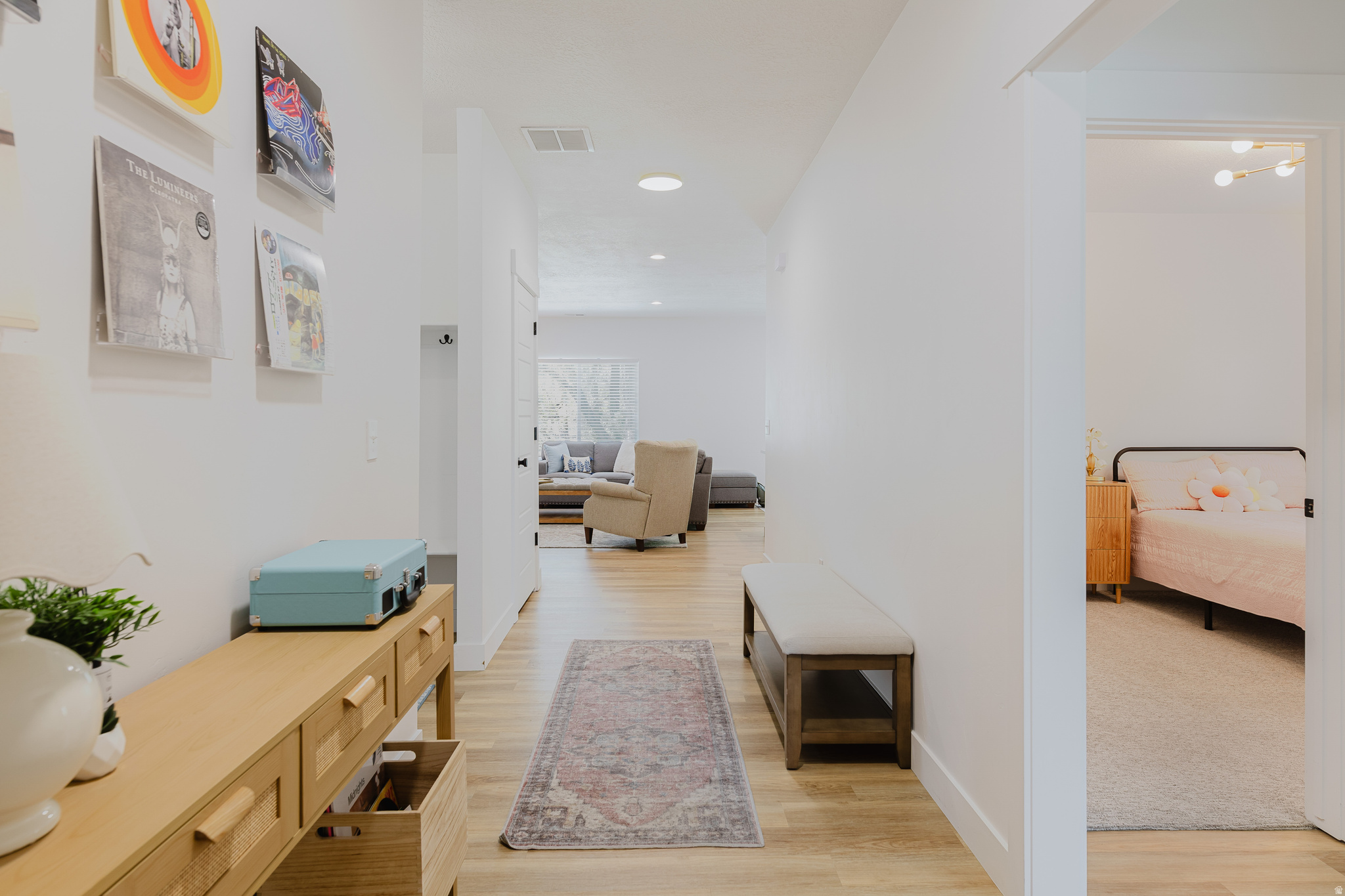 CB ROBBINS - Residential