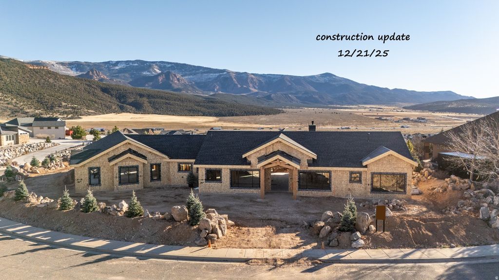 Photo of 2046 S EAGLE LOOP, Cedar City, UT 84720 (MLS # 2130121)