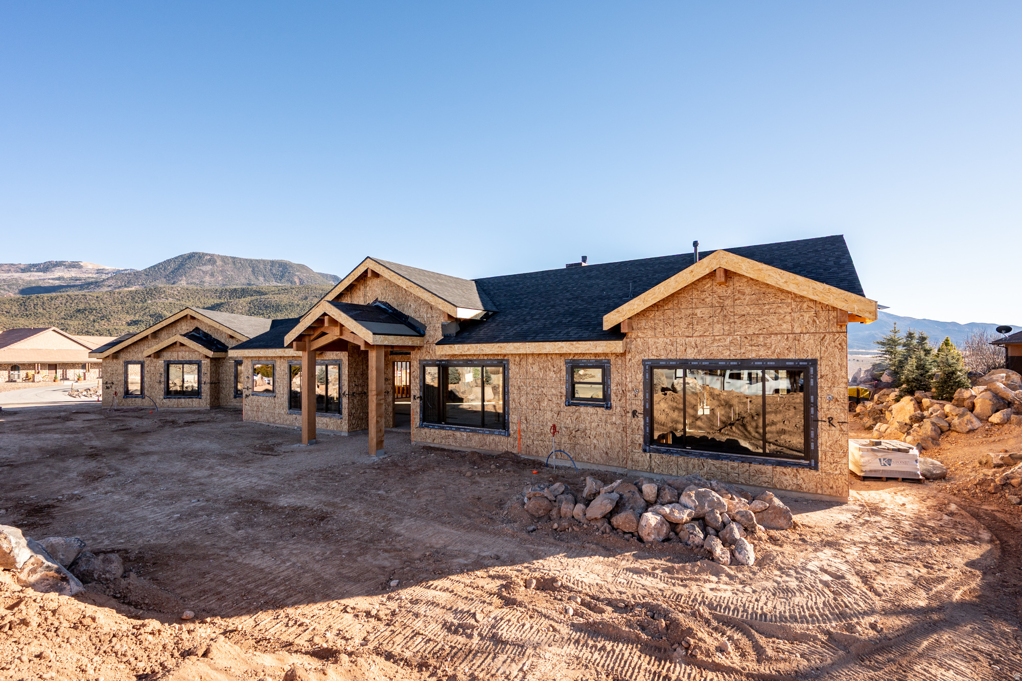 EAGLE RIDGE AT SOUTH MOUNTAIN - Residential
