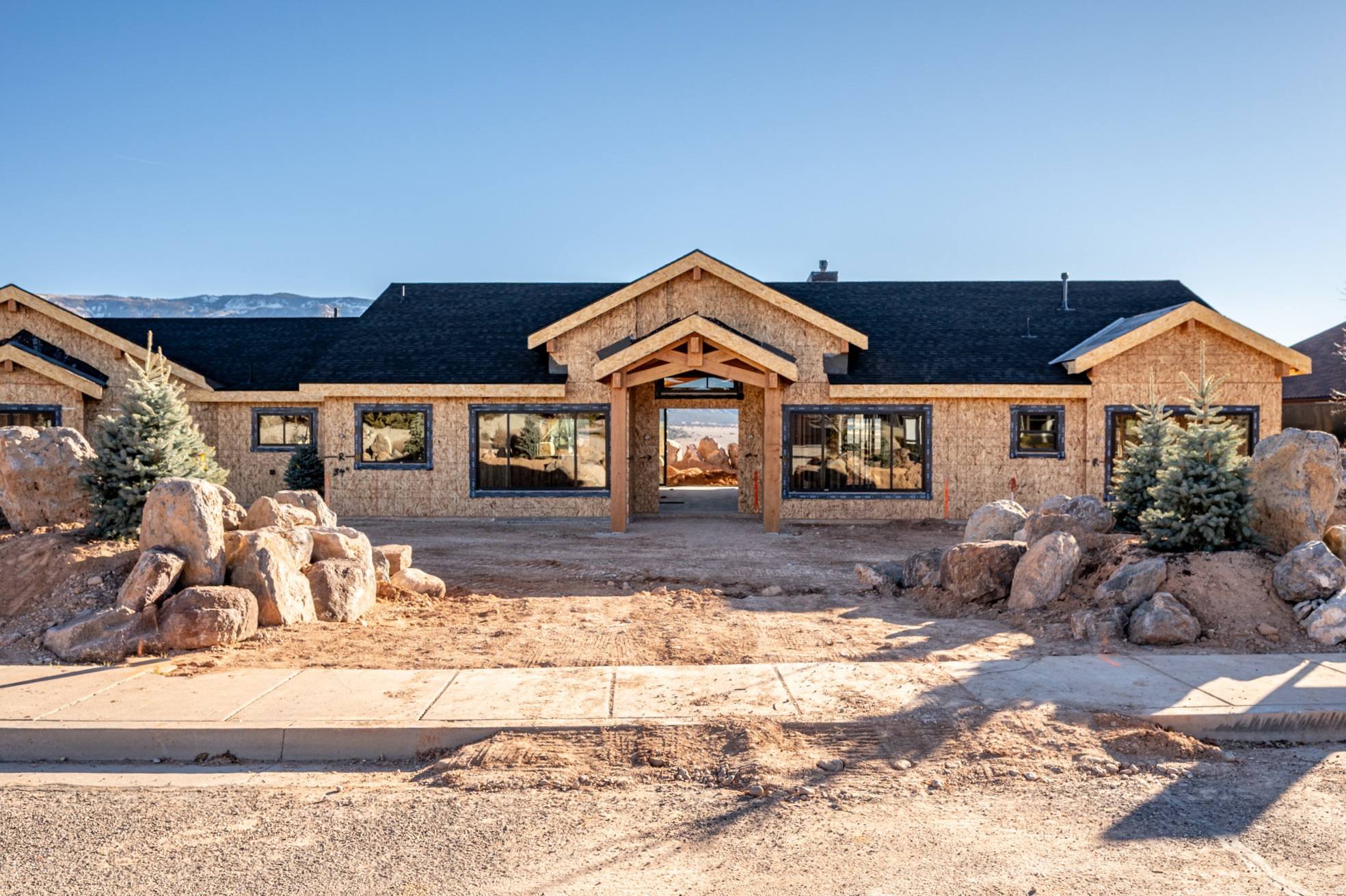 EAGLE RIDGE AT SOUTH MOUNTAIN - Residential