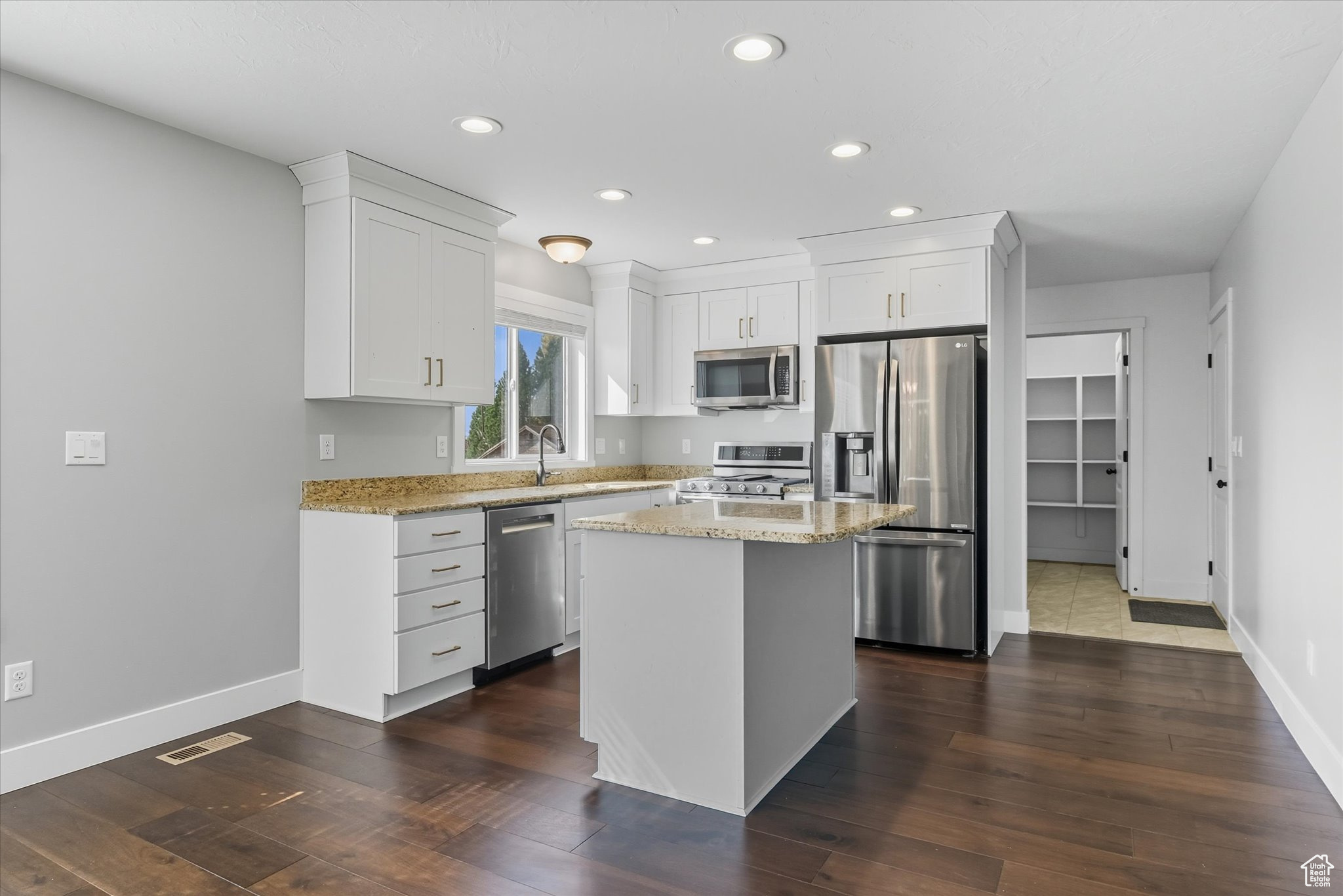 LYNN LINDLEY MINI SUBDIVISION - Residential