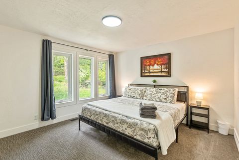 Tiny photo for 198 OAKWOOD DR, Layton, UT 84040 (MLS # 2154255)