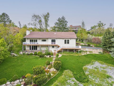 Tiny photo for 198 OAKWOOD DR, Layton, UT 84040 (MLS # 2154255)