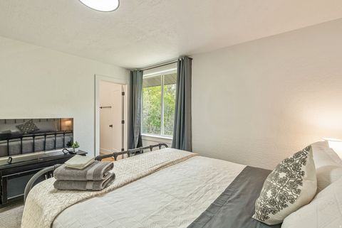 Tiny photo for 198 OAKWOOD DR, Layton, UT 84040 (MLS # 2154255)