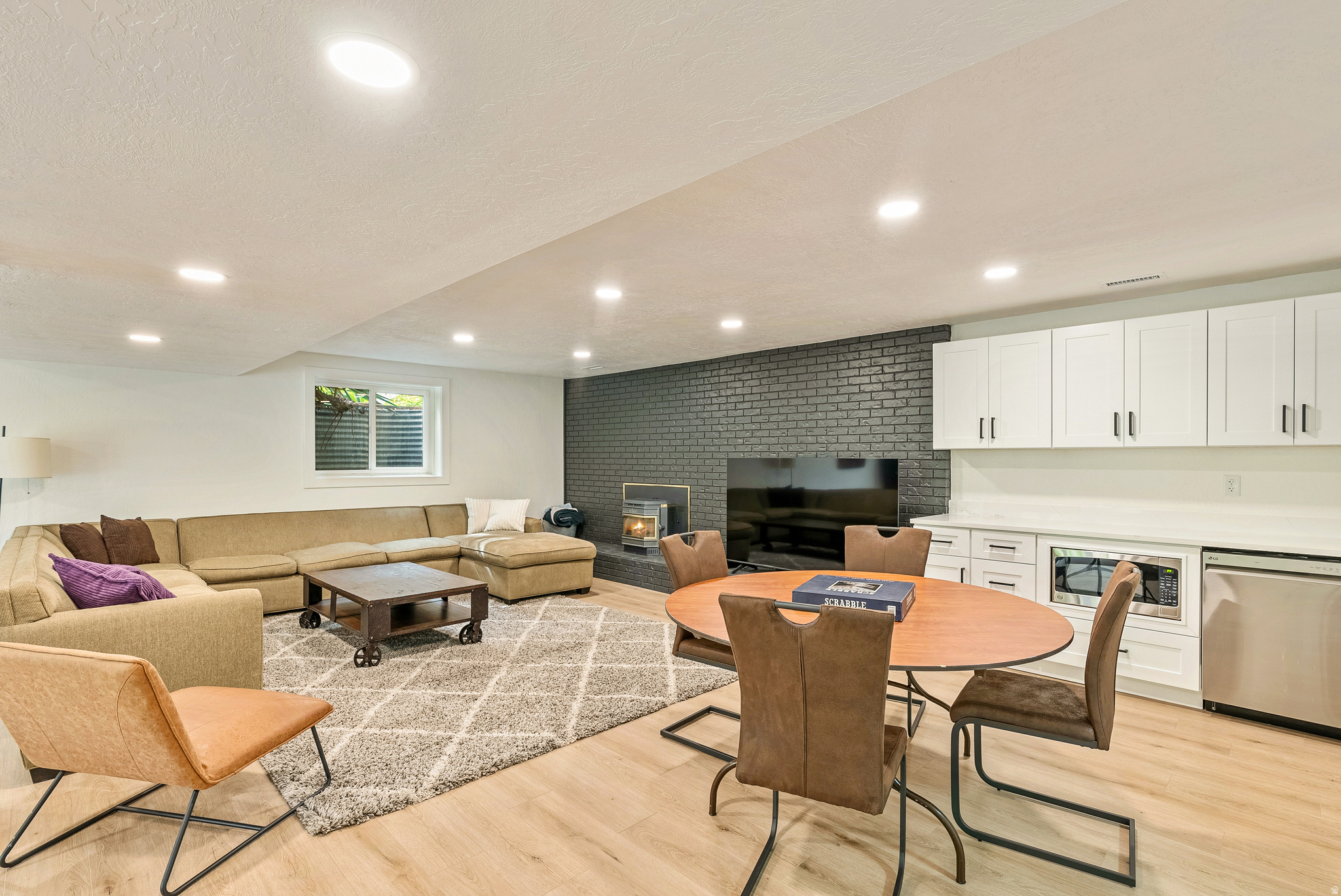 FERNWOOD HOLLOW - Residential