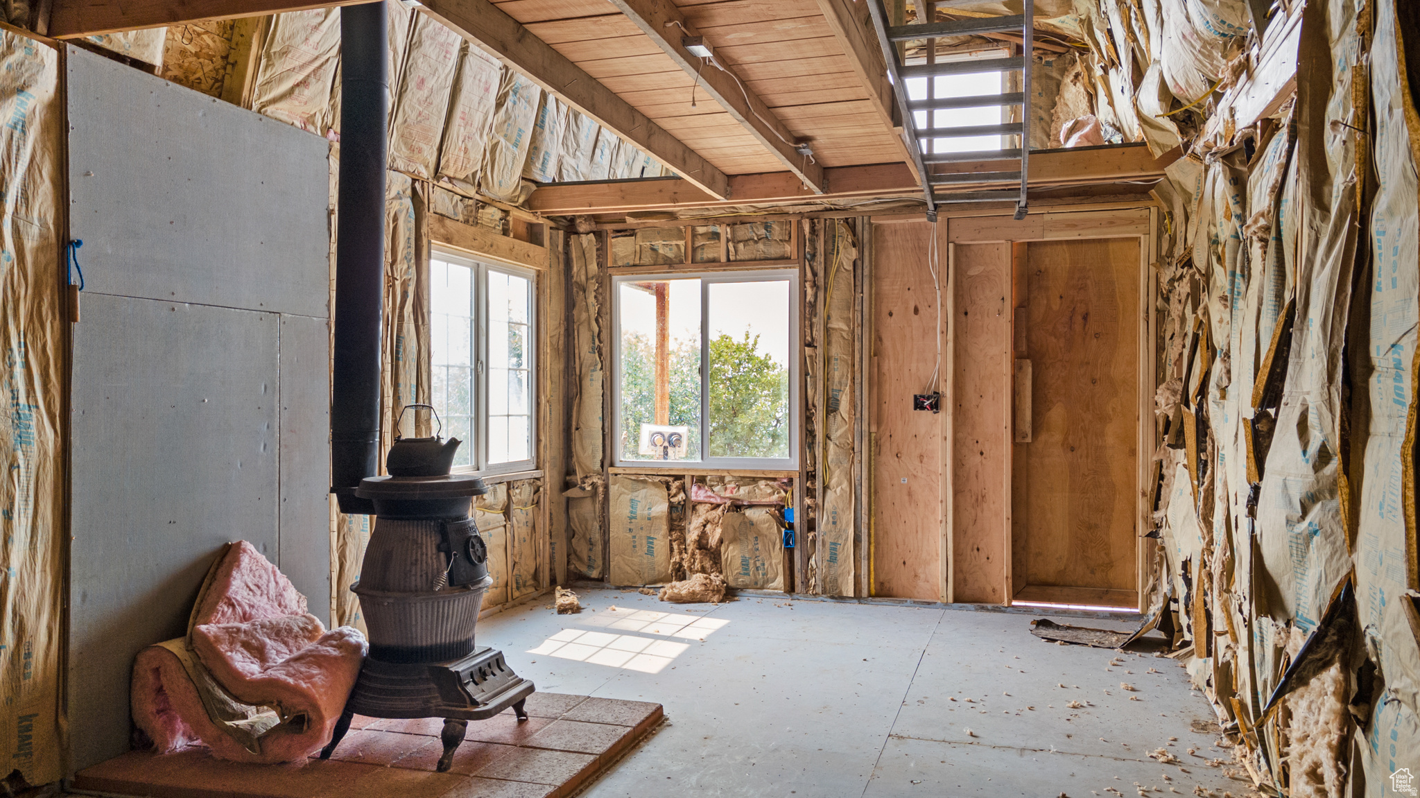 SKYLINE HEIGHTS - Land