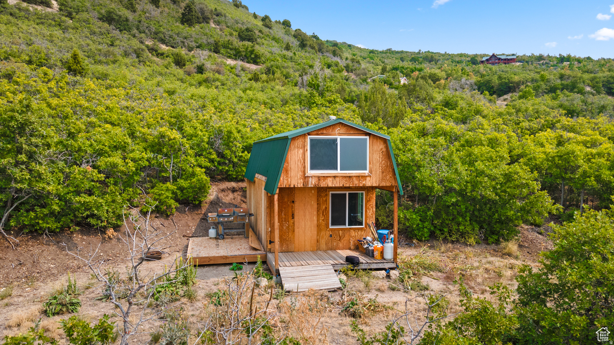 SKYLINE HEIGHTS - Land