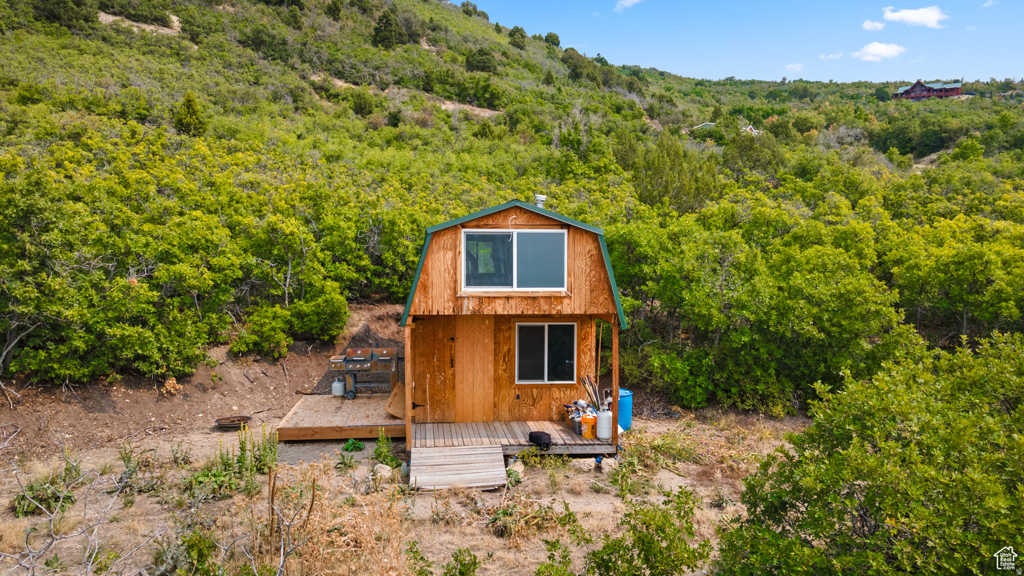 SKYLINE HEIGHTS - Land