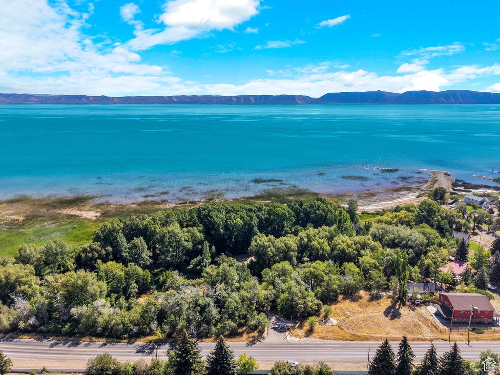 Photo of 2220 N BEAR LAKE BLVD, Garden City, UT 84028 (MLS # 2117763)