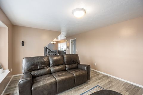 Tiny photo for 2231 N VALLEY VIEW DR, Layton, UT 84040 (MLS # 2141650)
