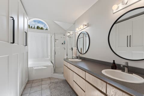 Tiny photo for 2025 E COTTON WILLOW LN, Holladay, UT 84117 (MLS # 2179303)