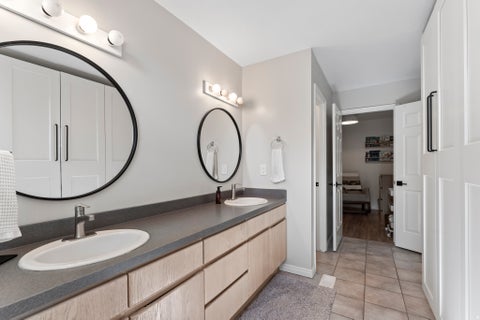 Tiny photo for 2025 E COTTON WILLOW LN, Holladay, UT 84117 (MLS # 2179303)