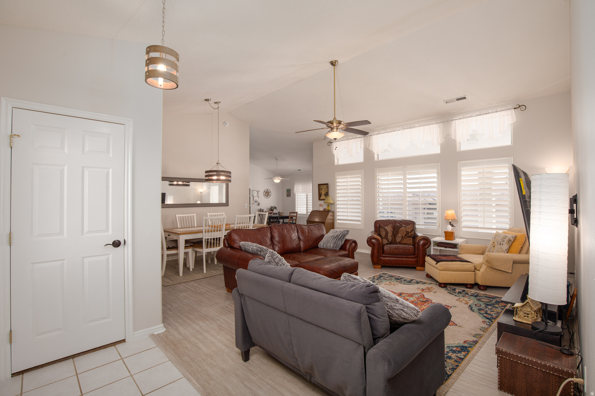 VIST DEL SOL TOWNHOMES - Residential