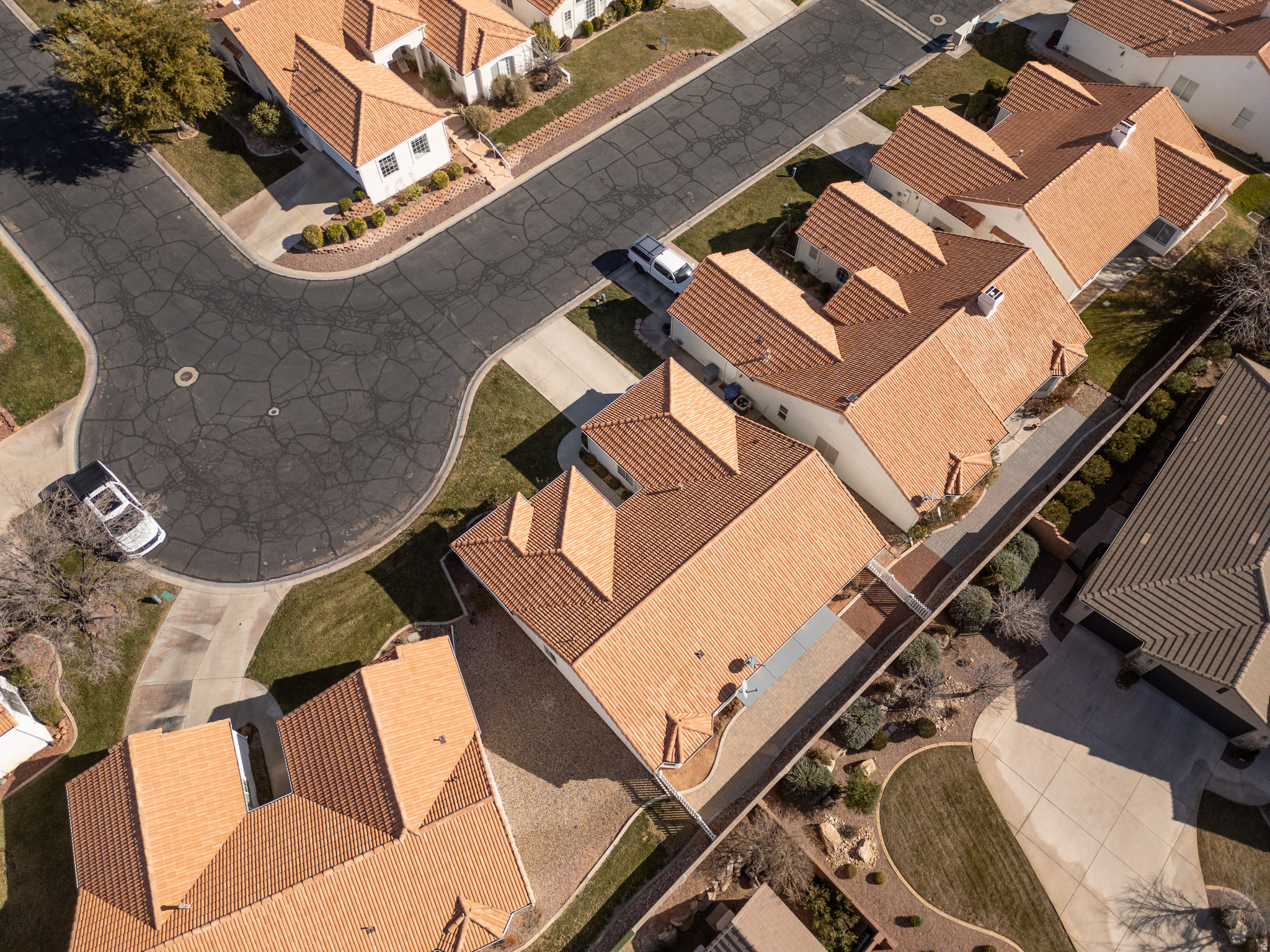 VIST DEL SOL TOWNHOMES - Residential