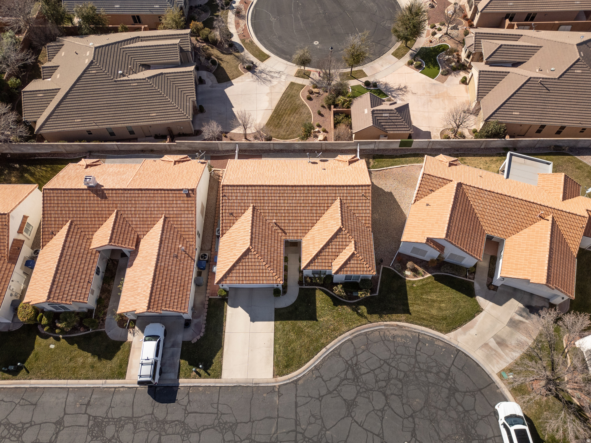 VIST DEL SOL TOWNHOMES - Residential