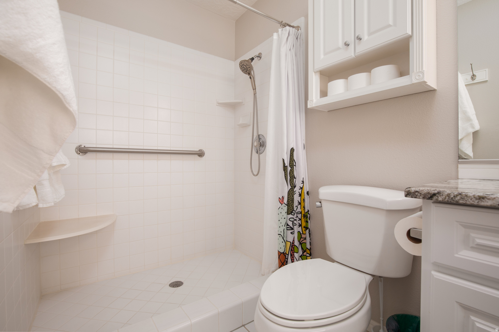 VIST DEL SOL TOWNHOMES - Residential