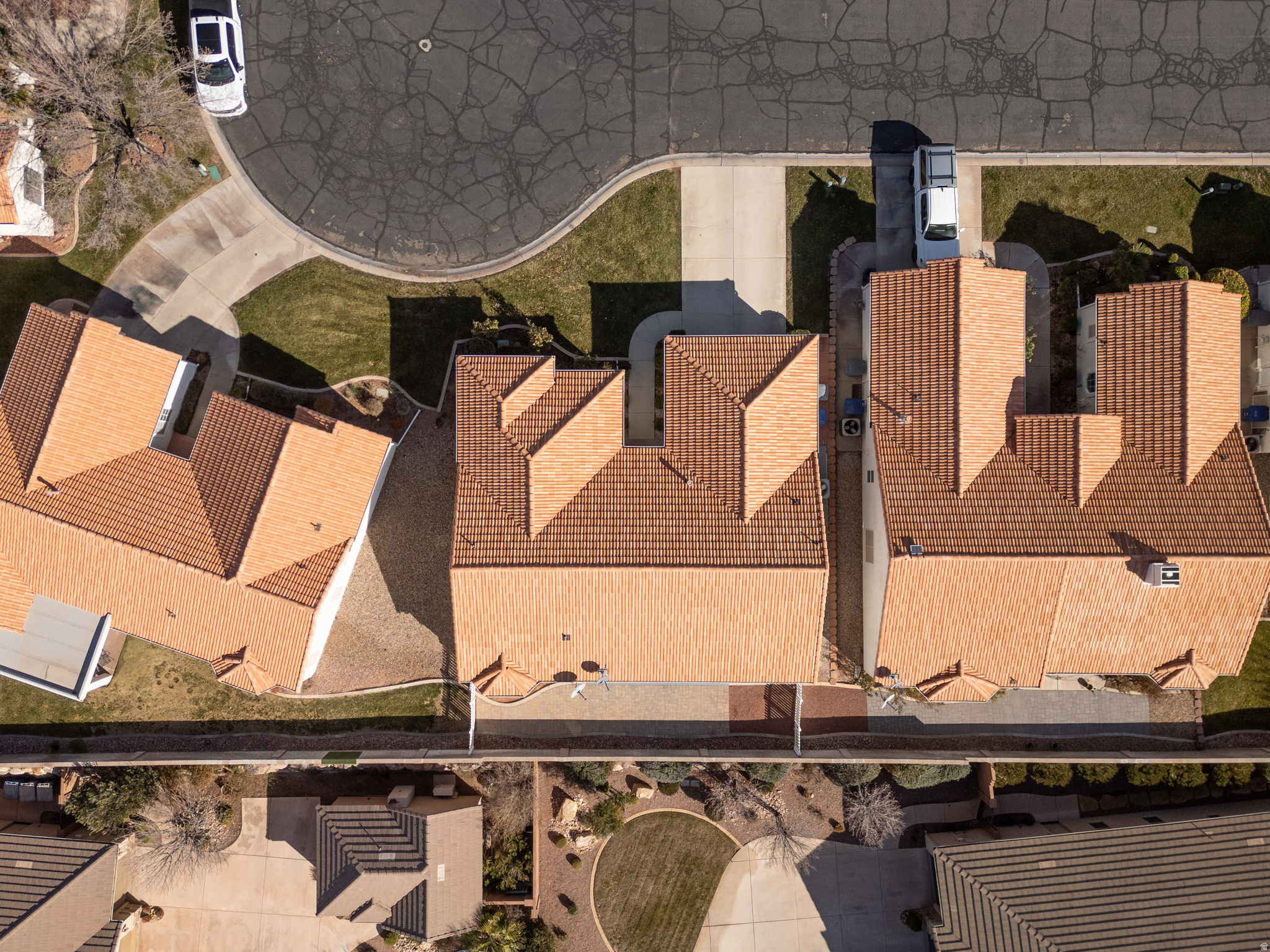 VIST DEL SOL TOWNHOMES - Residential