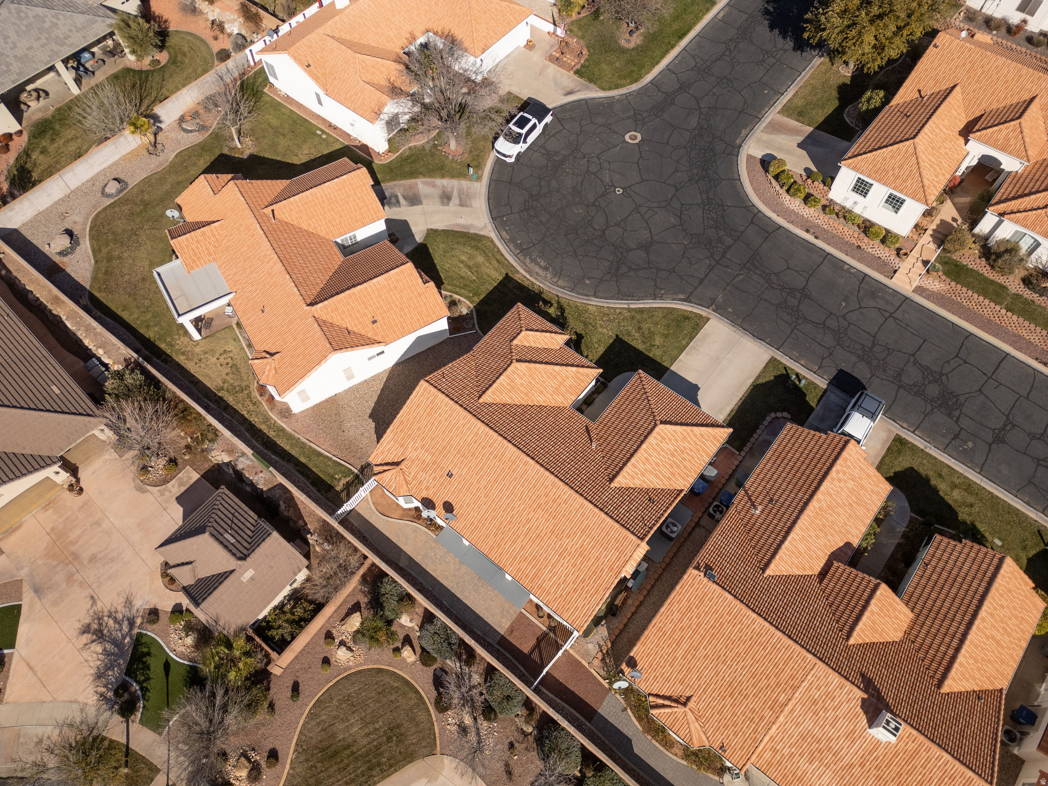 VIST DEL SOL TOWNHOMES - Residential