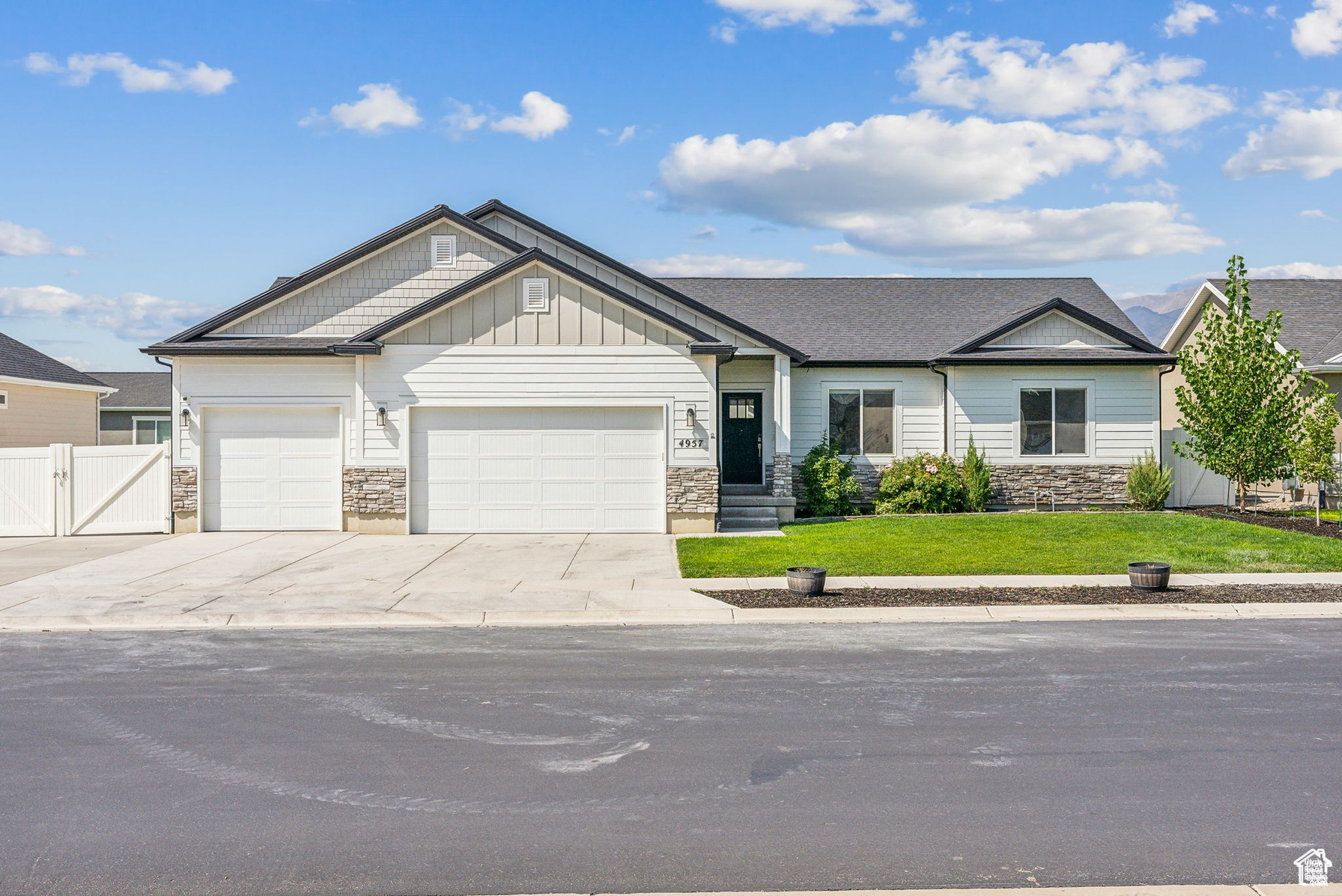 4957 N Sage Dr, Eagle Mountain, Utah image 1