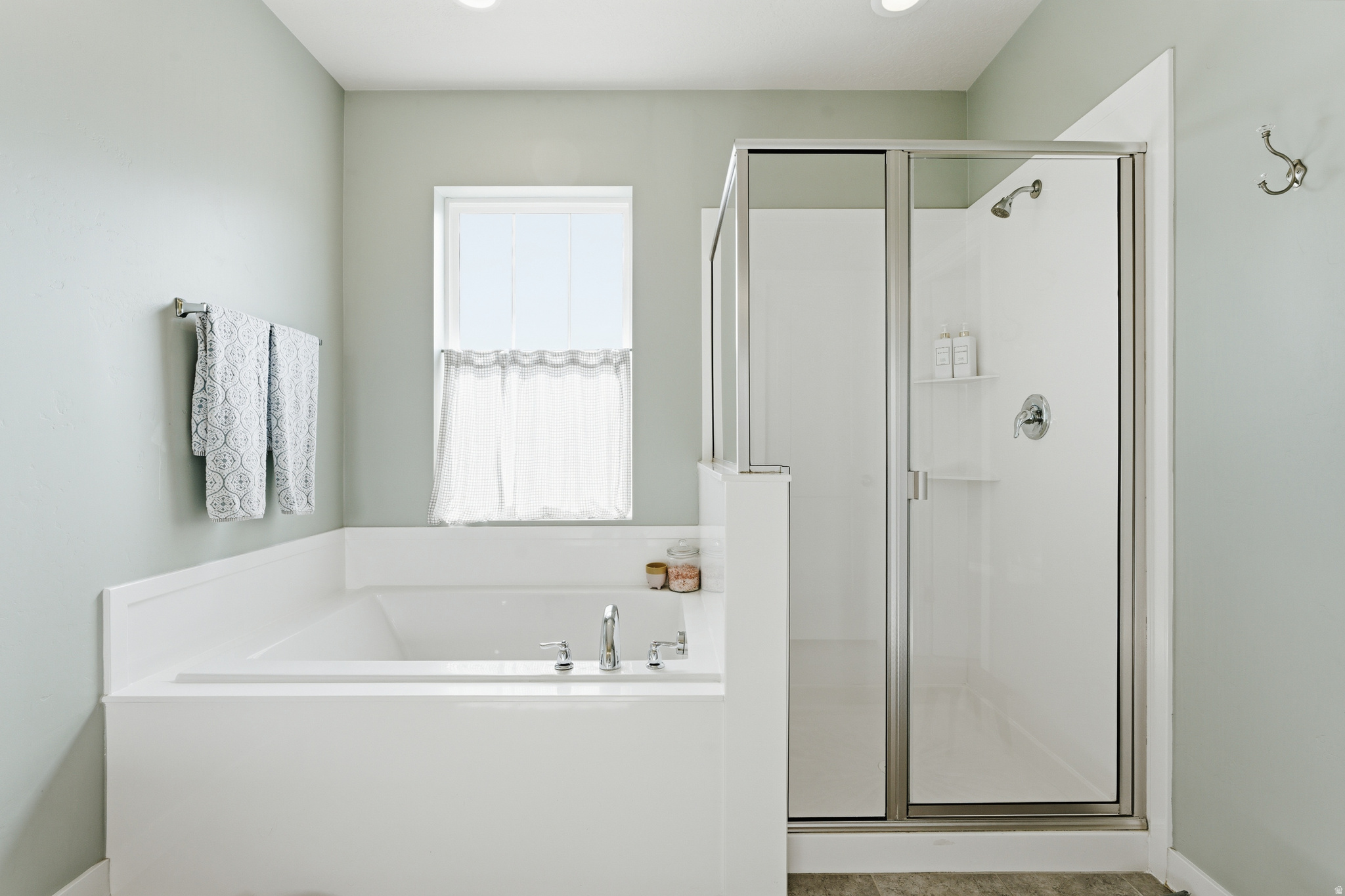 HEIGHTS PARK VILLAGE (DAYBREAK) - Residential