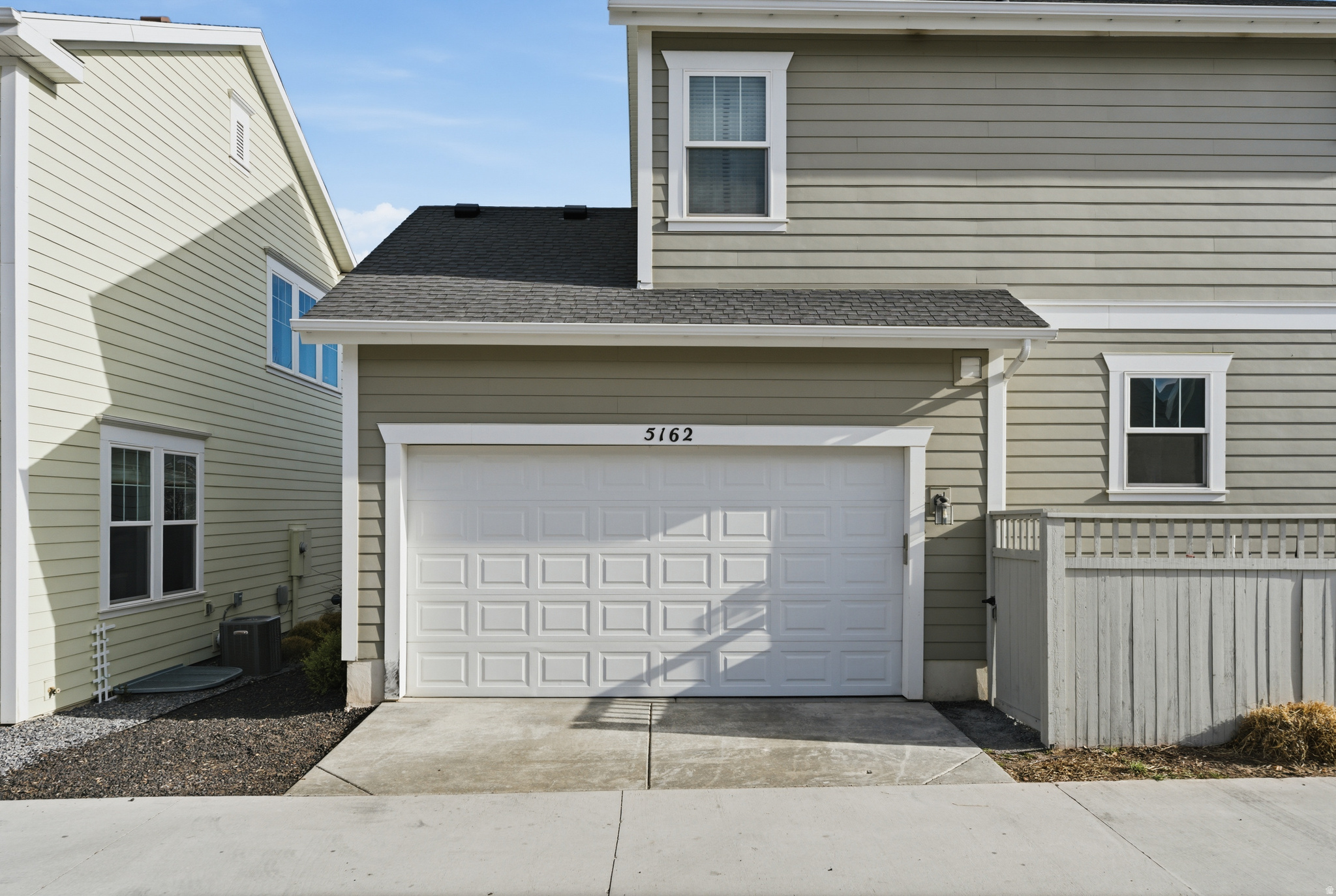 HEIGHTS PARK VILLAGE (DAYBREAK) - Residential