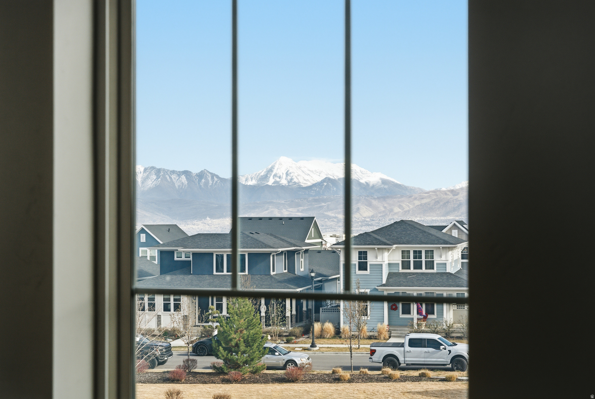 HEIGHTS PARK VILLAGE (DAYBREAK) - Residential