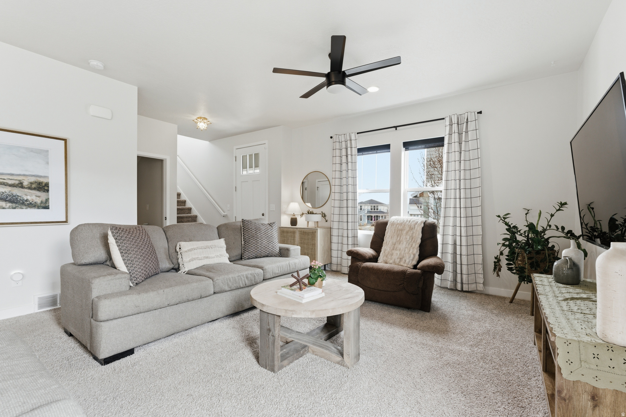 HEIGHTS PARK VILLAGE (DAYBREAK) - Residential