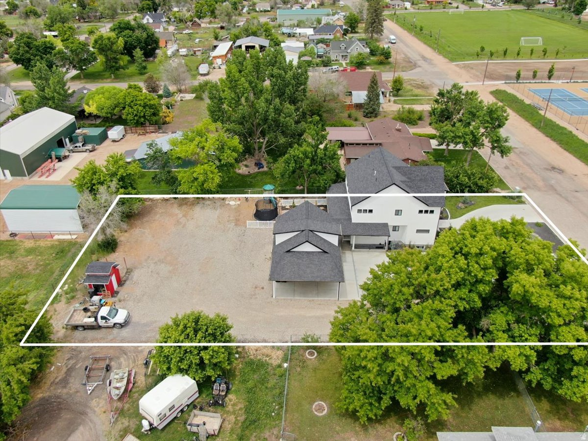 YOUNG PROPERTY - Residential