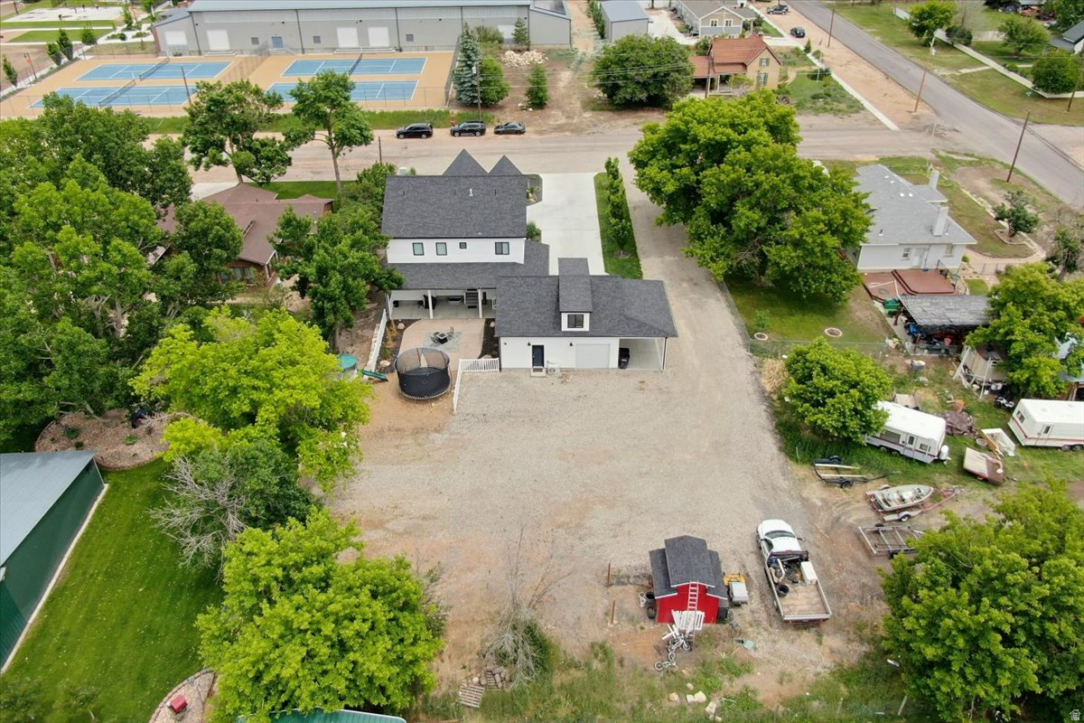 YOUNG PROPERTY - Residential