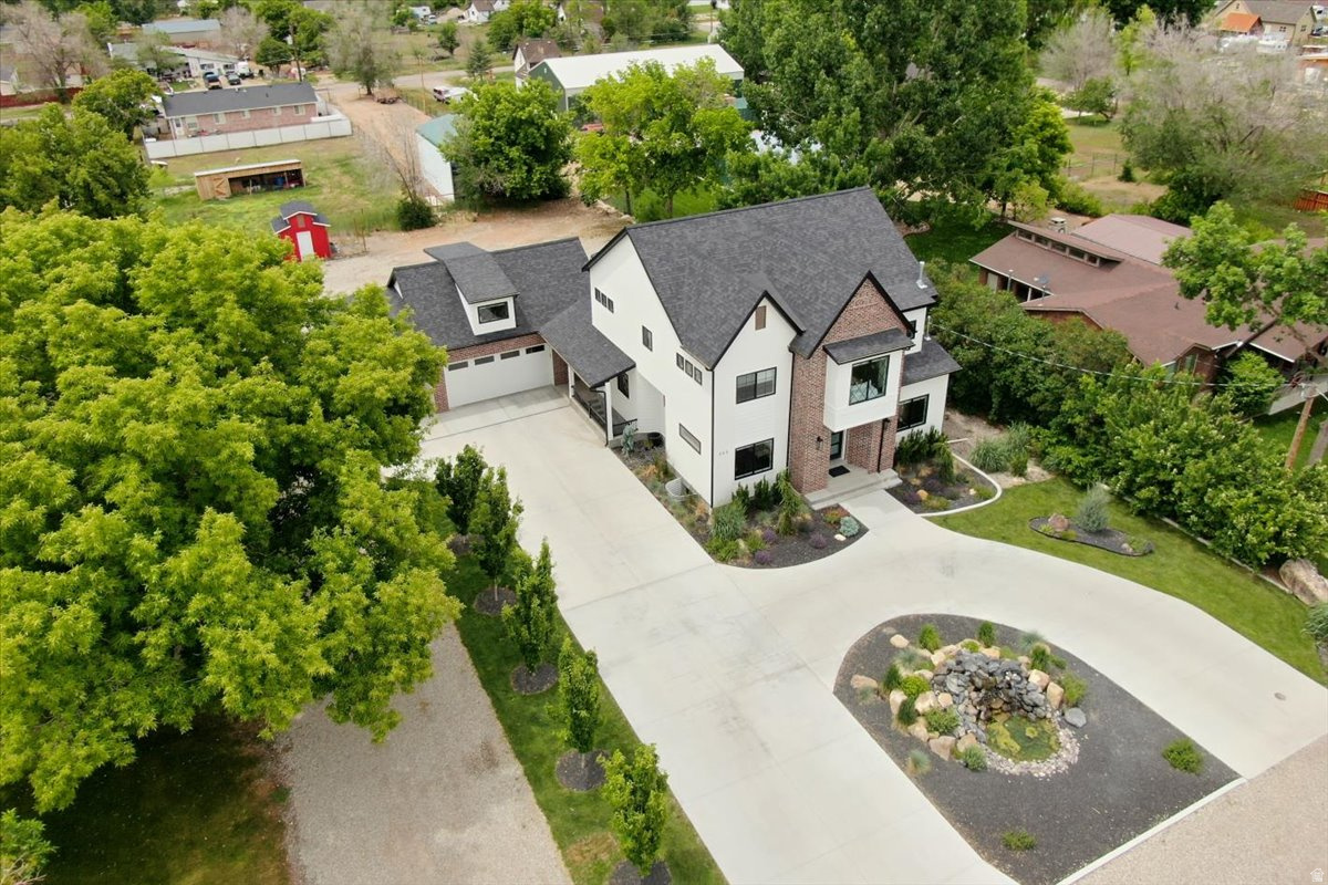 YOUNG PROPERTY - Residential