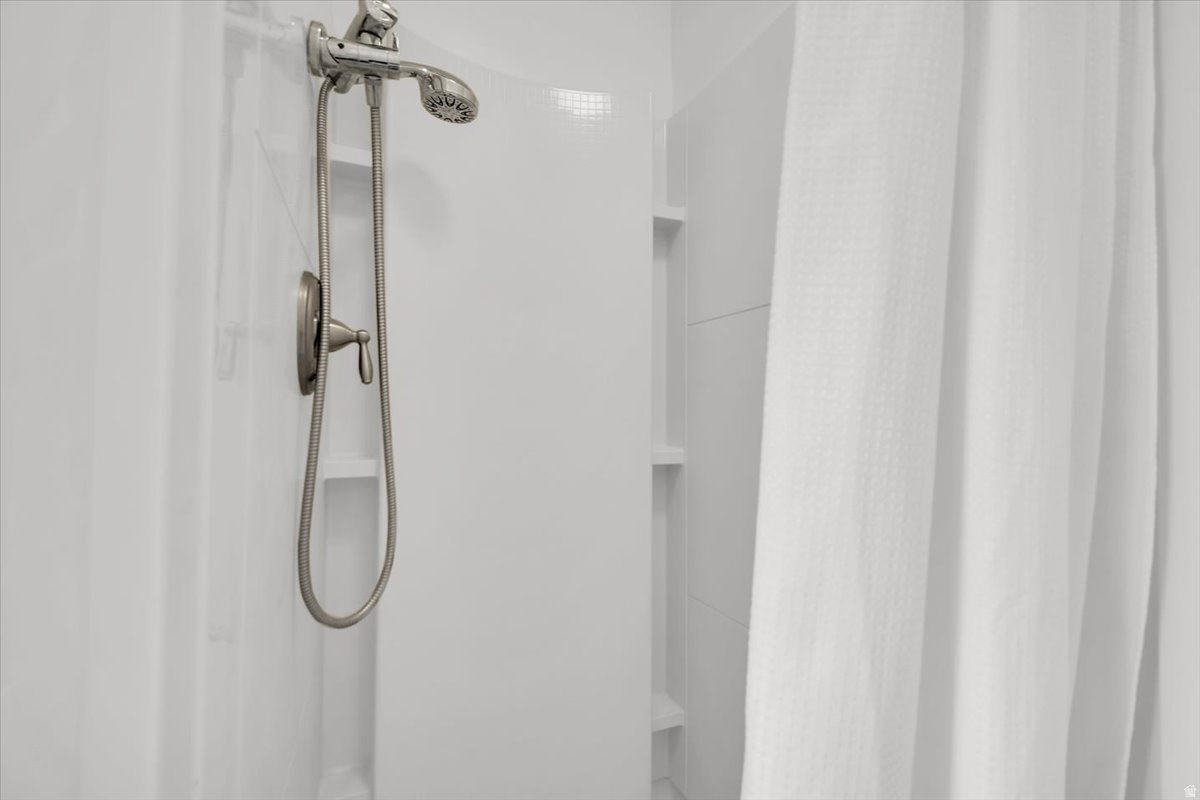 YOUNG PROPERTY - Residential