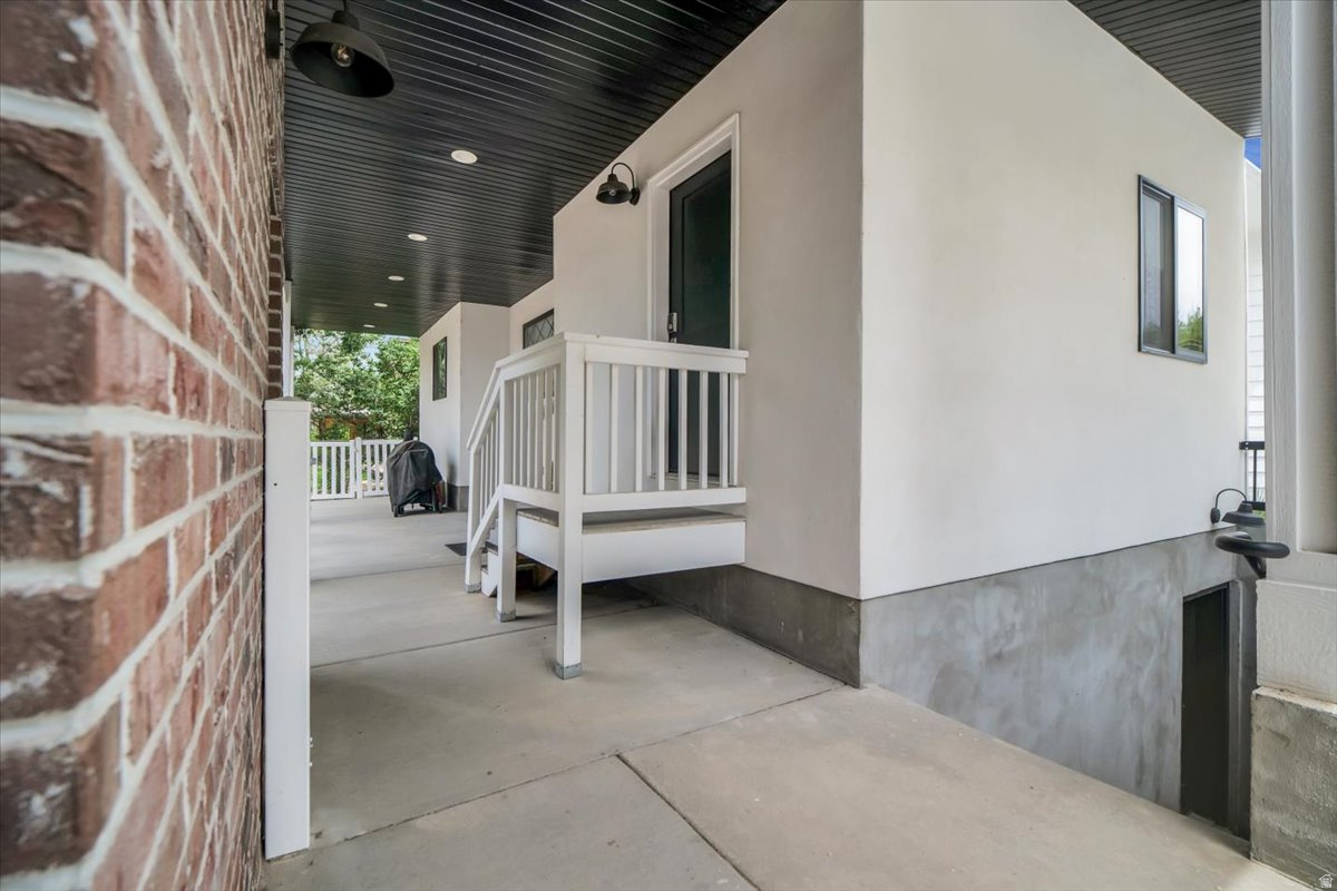 YOUNG PROPERTY - Residential